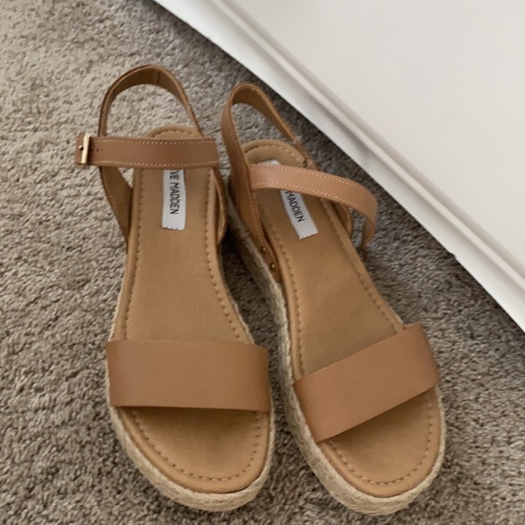 Steve Madden Brown strappy platform sandals - Picture 2 of 4